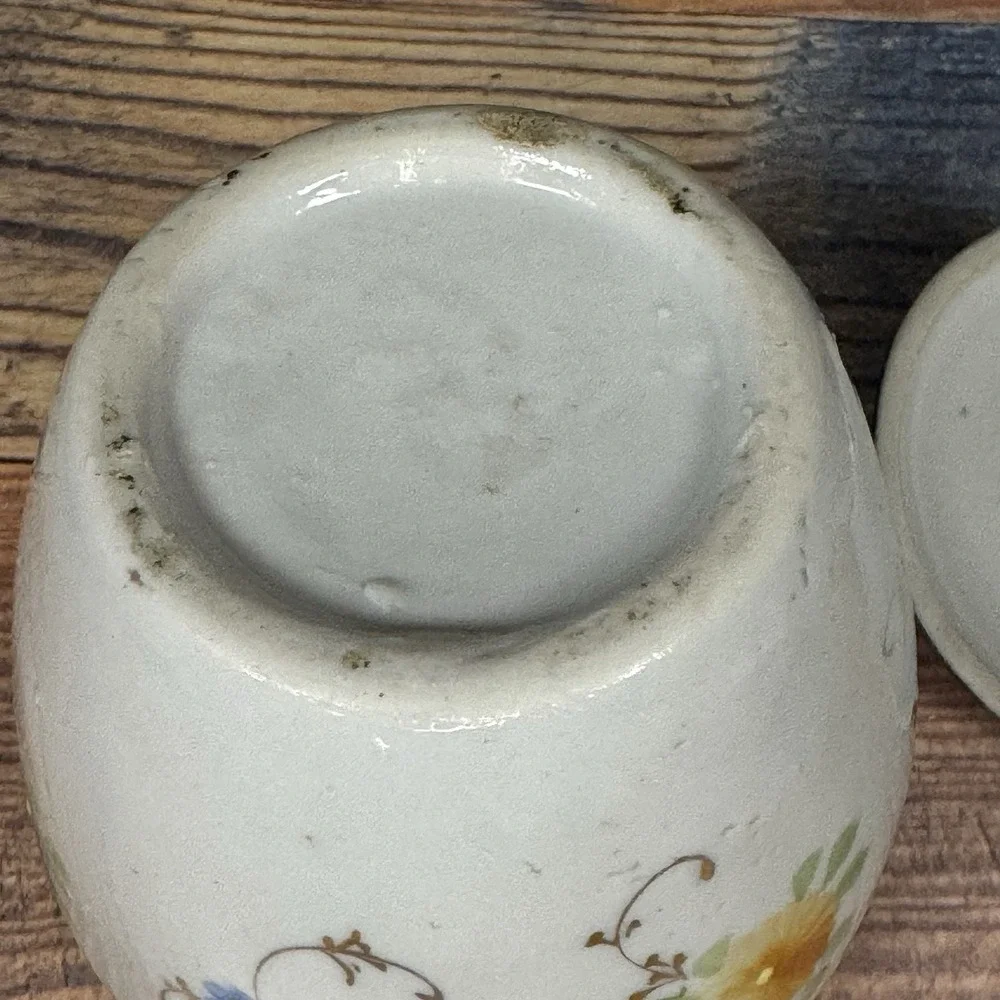 Antique Porcelain Biscuit/ Cookie Cracker Jar w‎ Lid Floral Hand-painted Kitschy